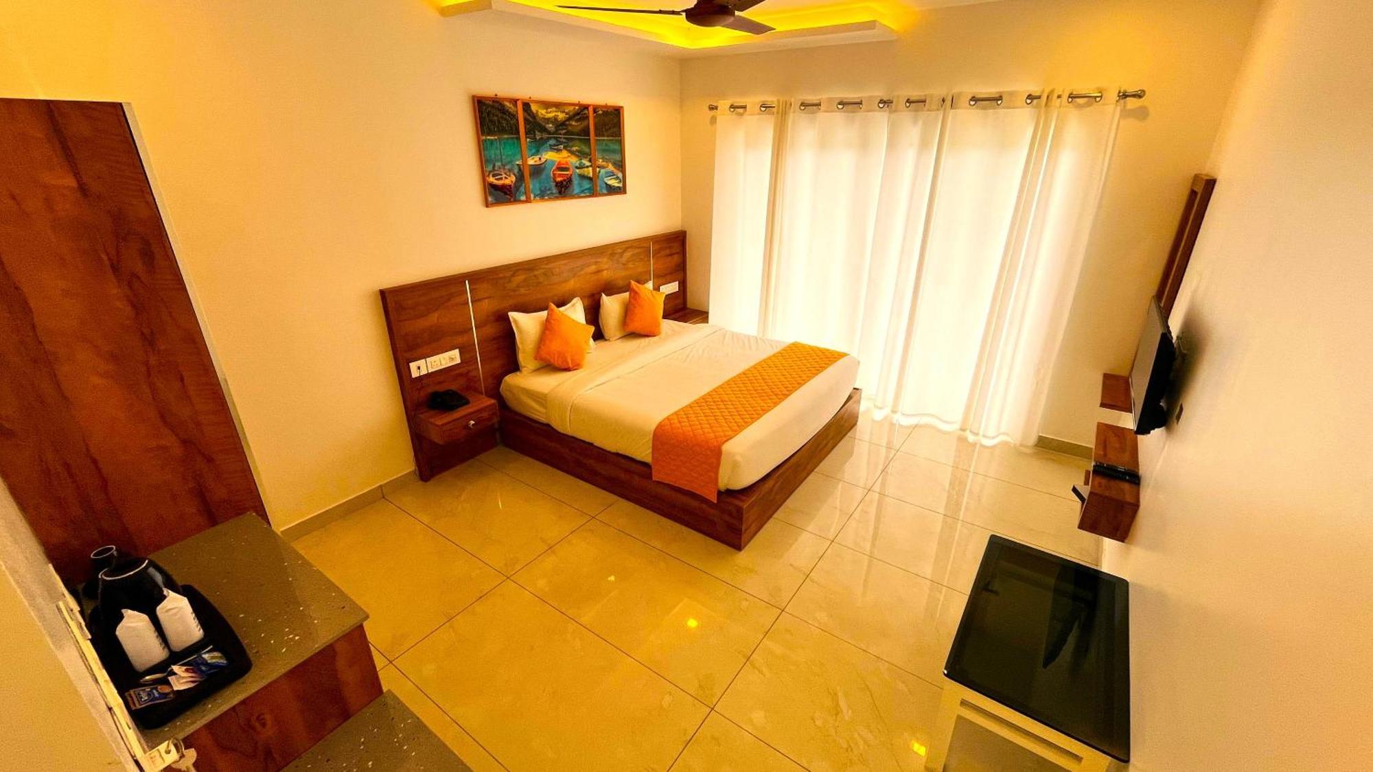 Aura Springs Resort Anachal Esterno foto