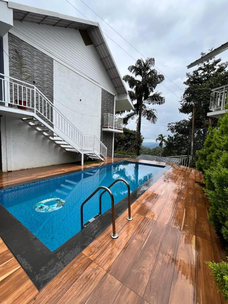 Aura Springs Resort Anachal Esterno foto