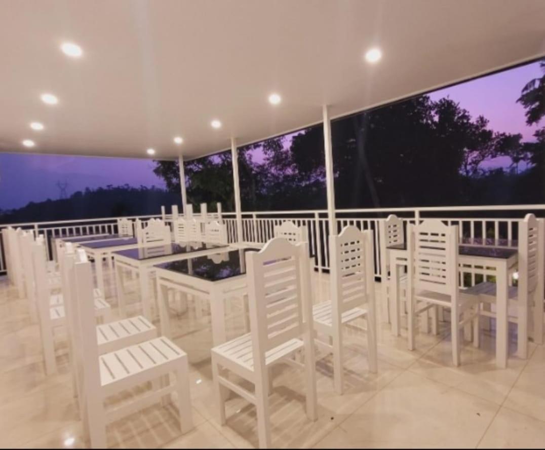 Aura Springs Resort Anachal Esterno foto